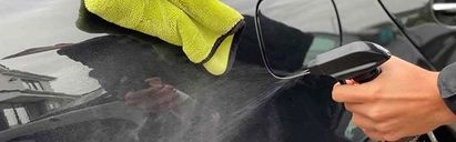 Auto wassen zonder autoshampoo in 5 stappen