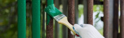 Malownie prosto na rdzę odbywa się w 7 krokach. Przeczytaj plan krok po kroku!