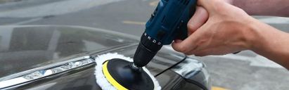 Polimento da pintura automóvel com berbequim