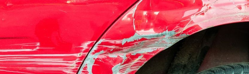 Réparation des dégâts de peinture avec stylos de retouche peinture