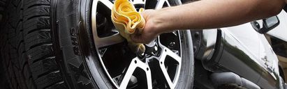 Limpieza de llantas sin limpiador de llantas ¿Cómo lo hago?